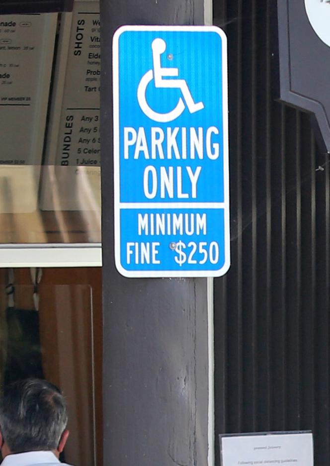 Katy Perry zaparkowała na miejscu dla niepełnosprawnych