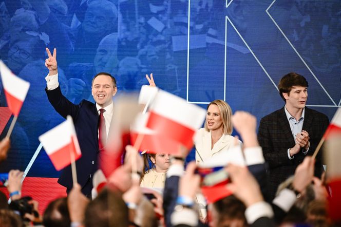Rodzina Karola Nawrockiego na wieczorze wyborczym