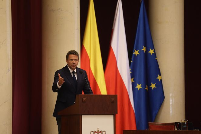 Nadzwyczajna sesja Rady Warszawy