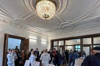 Śluby w zabytkowej willi doktora Issmera. Na zakochanych czeka odnowiona sala pełna malowideł