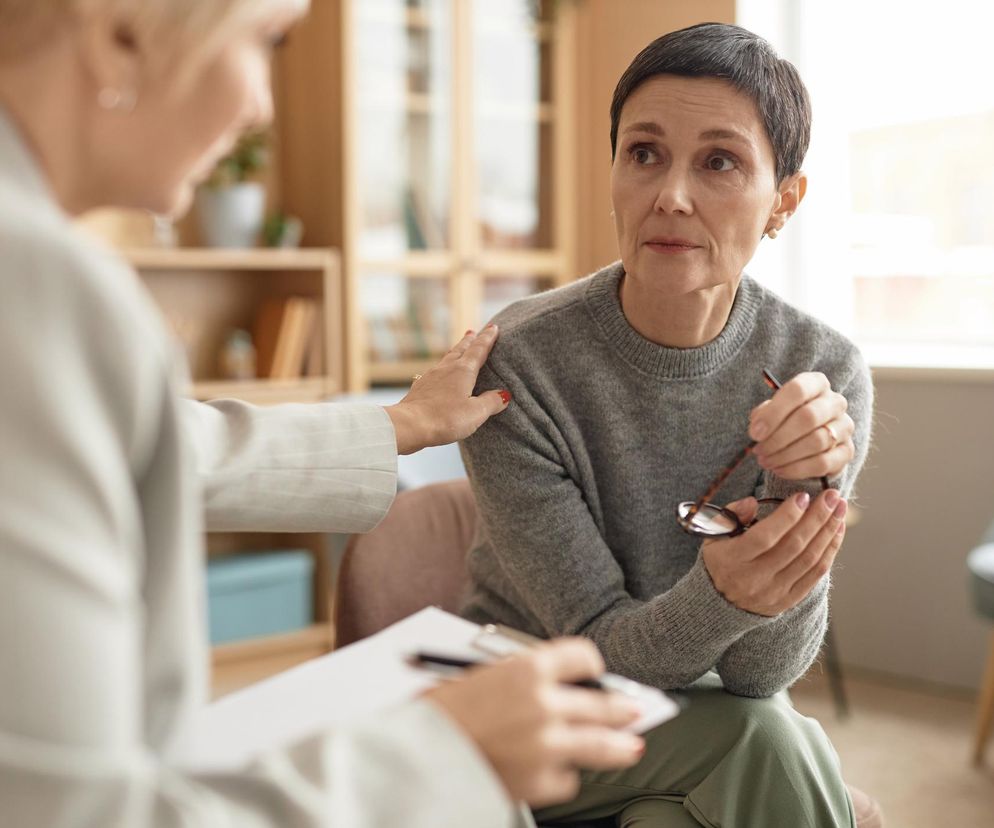 Niedobór hormonów u kobiet. Objawy niedoboru hormonów?