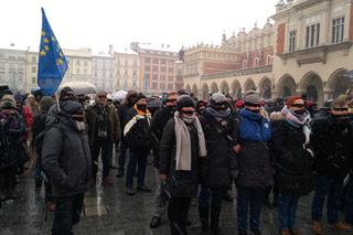 Niemy protest na Rynku Głównym [AUDIO, WIDEO]