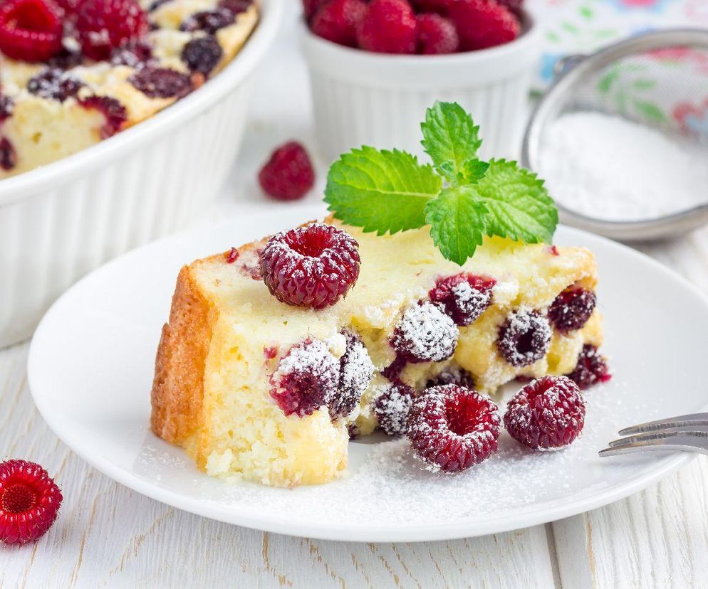 szybki sernik z malinami