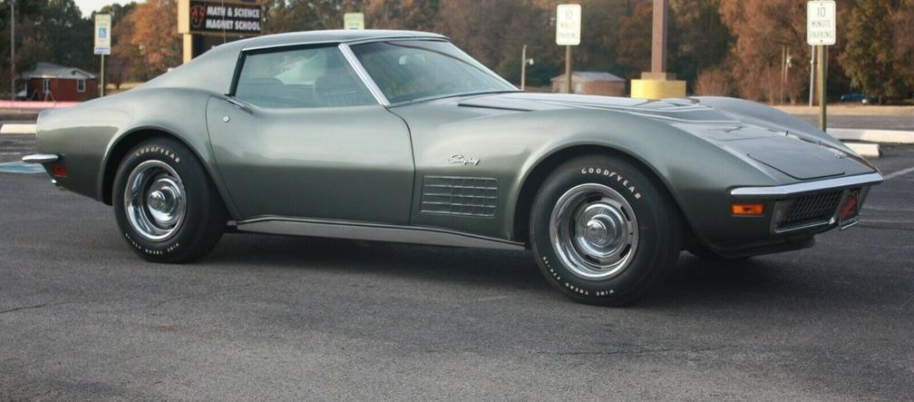 Corvette C3 Stingray z przebiegiem 2155 km