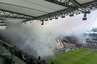 Dymy na meczu Legia - Lech