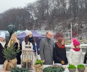 „Gwiazda gore Jezusowi”. Gdynianie ze wszystkich stron świata w jednym utworze