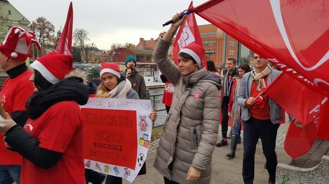 Bydgoszczanie przygotowują Szlachetną Paczkę. Chcemy uszczęśliwić jakąś rodzinę