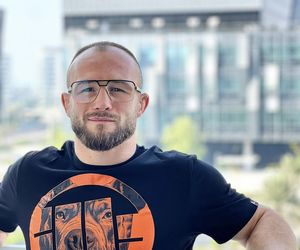 Mateusz Rębecki mieszka w pałacu przed UFC 308. Niesamowite udogodnienia