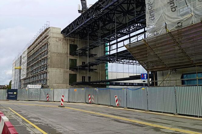 Budowa kompleksu kliniczno-dydaktyczno-badawczego PUM