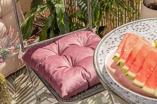 Meble na mały balkon