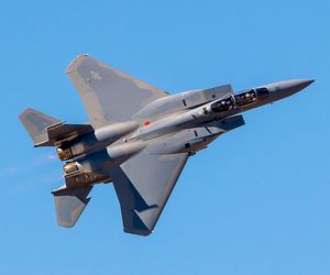 Samoloty  F-15, F/A 18