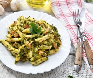 Kurczak, cukinia i pesto – trio, które robi mi dzień. Smak, któremu się nie oprzesz