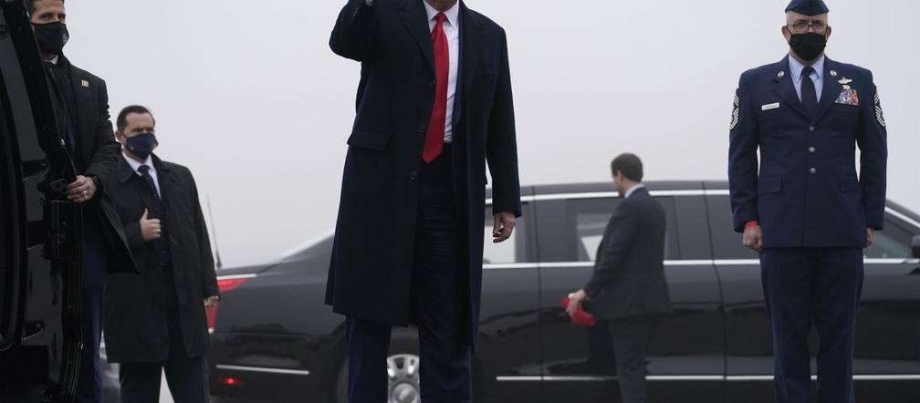 Trump nadal walczy o głosy