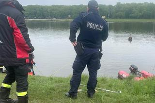 Człowiek wpadł do Odry? Akcja służb we Wrocławiu, na brzegu rzeki zostawiono kulę inwalidzką 