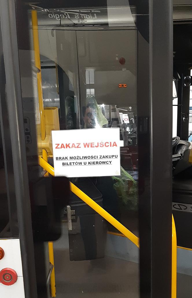 Koronawirus w Kaliszu. KLA dezynfekuje autobusy. „Chcemy chronić kierowców i pasażerów” [ZDJĘCIA]