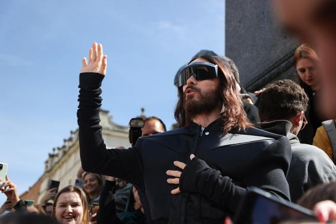 Tak wyglądał spontaniczny koncert Jareda Leto na rynku w Krakowie!