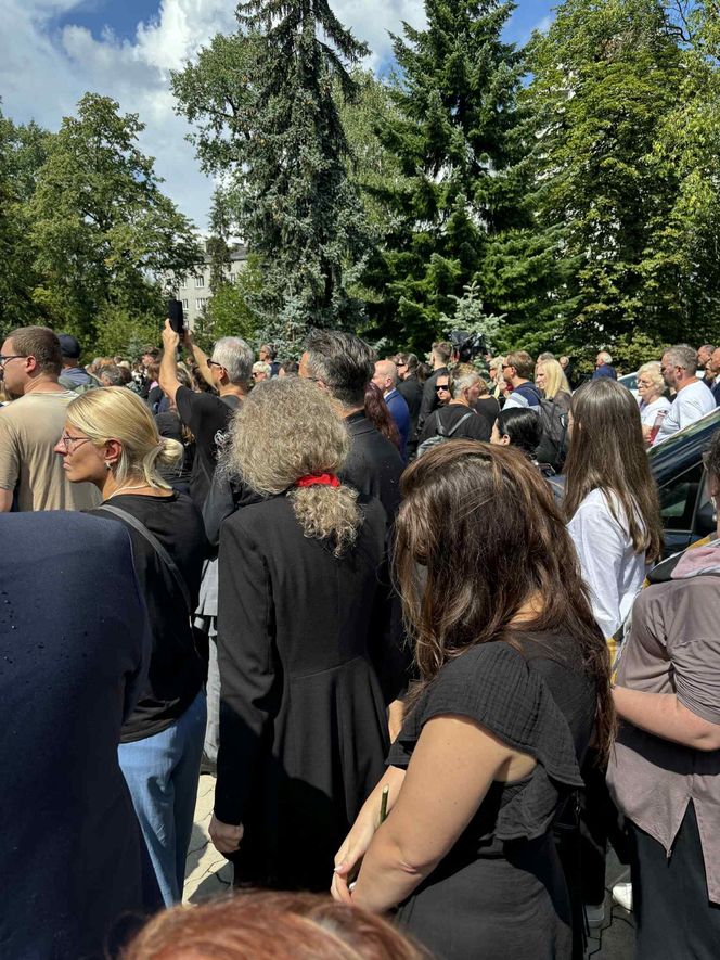 Michał Czernecki z nową partnerką na pogrzebie Joanny Kołaczkowskiej