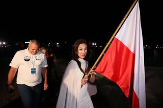 Aleksandra Uznańska-Wiśniewska miała na sobie białą suknię. 