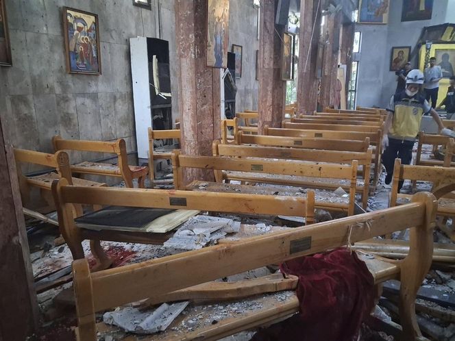 Ponad 20 ofiar zamachu w kościele pełnym wiernych!