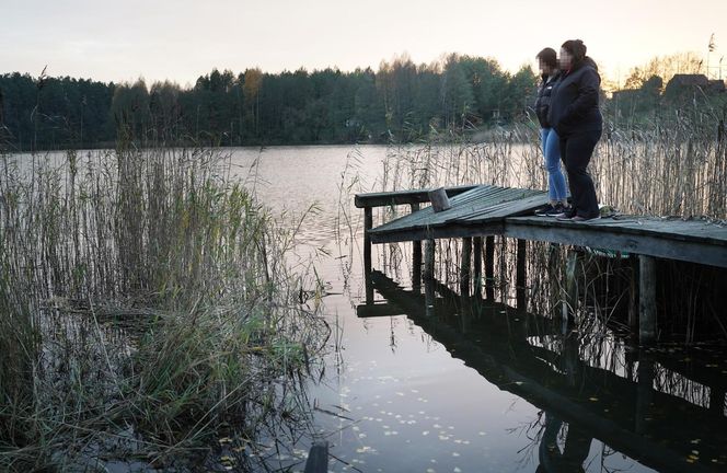 Tragedia pod Sejnach. Policjantki wskoczyły do lodowatej wody, by ratować tonącego mężczyznę. Tragiczny finał