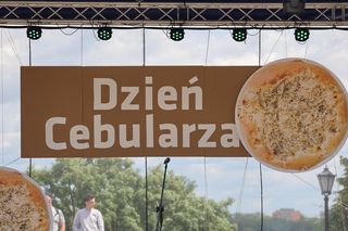 Dzień Cebularza 2025. Na pl. po Farze w Lublinie stanęło cebularzowe miasteczko