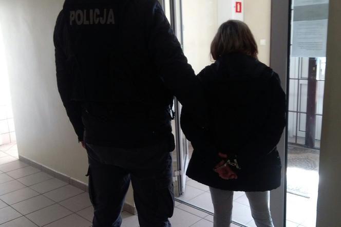 Ukradli kartę do bankomatu i wypłacili ponad 400 zł. Wśród zatrzymanych jest 21-latka