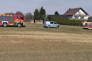 Pierwsza ofiara śmiertelna wypalania traw w Małopolsce. Nie żyje 78-letni mężczyzna