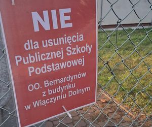 Obrońcy Szkoły we Wiaczyniu podczas Dożynek 2025
