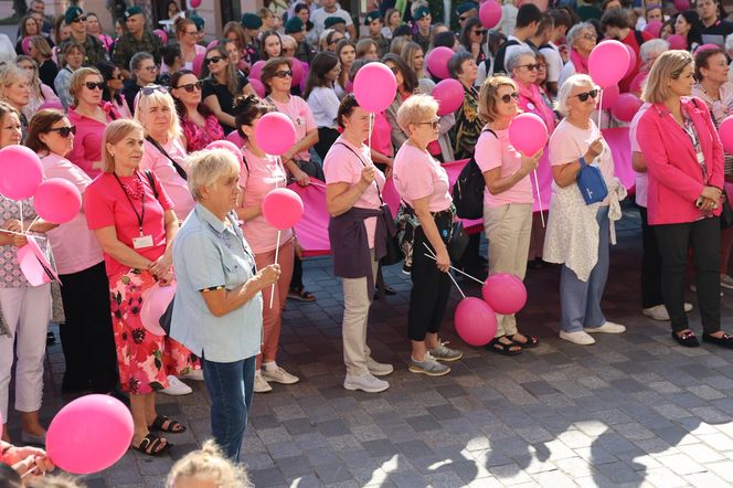 W centrum Lublina królował róż! Przez miasto przeszedł Marsz Różowej Wstążki