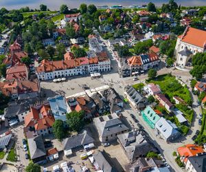 Tutaj każda ulica to pocztówka. AI wybrała najlepsze miejsce na rodzinne wakacje. Klejnot nad Wisłą