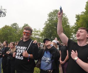 Kortowiada 2025. Koncerty na Plaży Kortowskiej przyciągnęły tłumy. Tak wyglądał drugi dzień imprezy!
