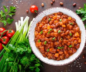 Fasolka po toskańsku. Prosty przepis na rozgrzewające danie