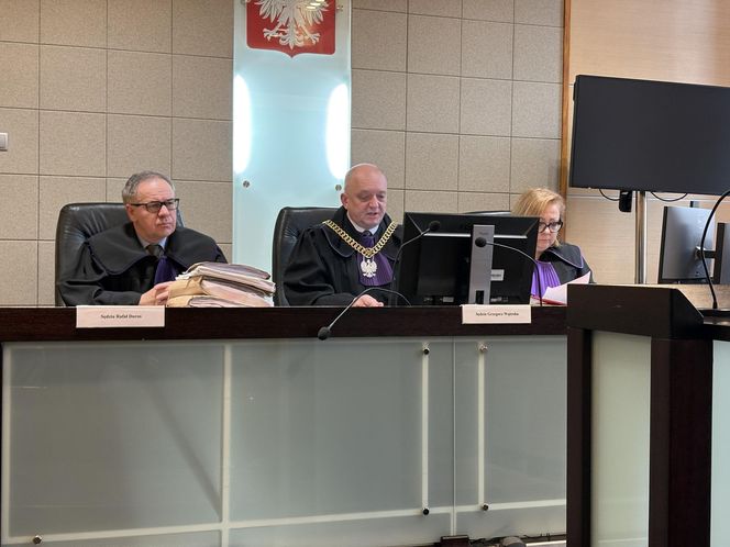 Makabra w Ostrowie. Rozłupał kamieniem czaszkę kurierowi. 