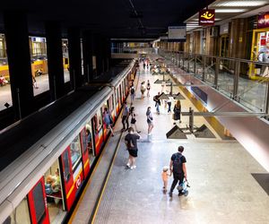 Dlaczego metro nie kursuje? Kolejna awaria! Duże utrudnienia