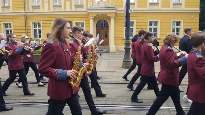 Tyle szczęścia na raz tylko w Bydgoszczy. Przez miasto maszerowało 150 kominiarzy, w tym trzech z Włoch