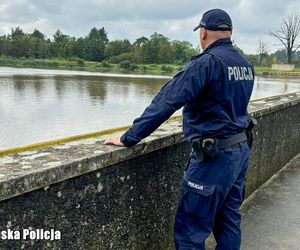 Rzeka Bóbr w Żaganiu przekroczyła stan alarmowy. Jest pilny apel policji