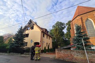 Tragedia w Nowym Stawie! W pożarze plebanii zginął ksiądz