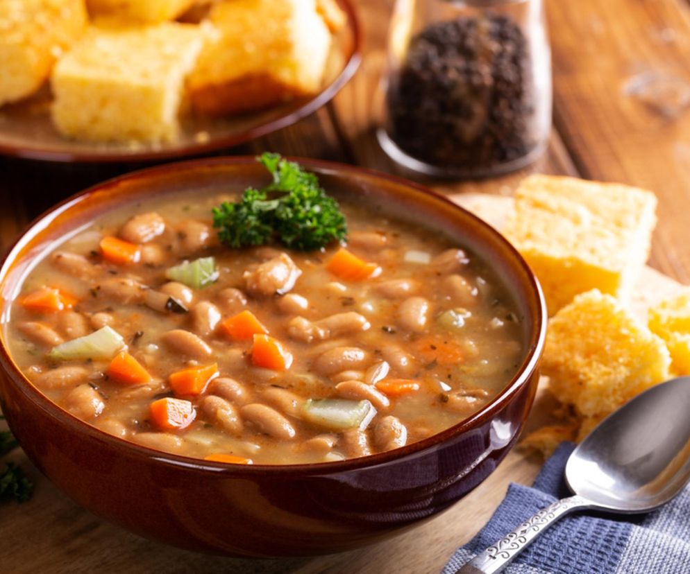 Prosta zupa z PRL-u to teraz hit. Prostota spotyka głębię smaku