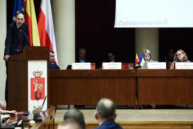 Nadzwyczajna sesja Rady Warszawy