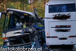 Dramatyczny wypadek w Dźwirzynie. Doszło tam do zderzenia autobusu, autokaru i samochodu osobowego