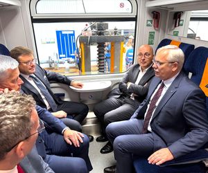 PKP Intercity odbiera zmodernizowane wagony z polskiej fabryki . Gdzie trafią? 