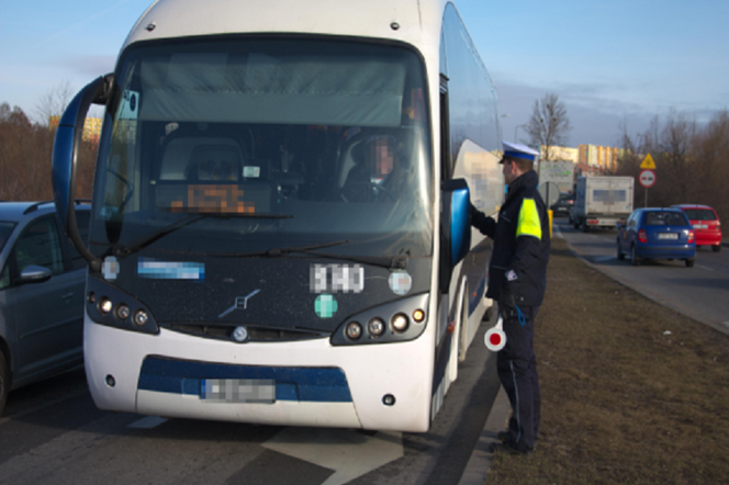 Kierowca autobusu wiózł śmierć na trasie Inowrocław-Kruszwica! Był pijany jak smok