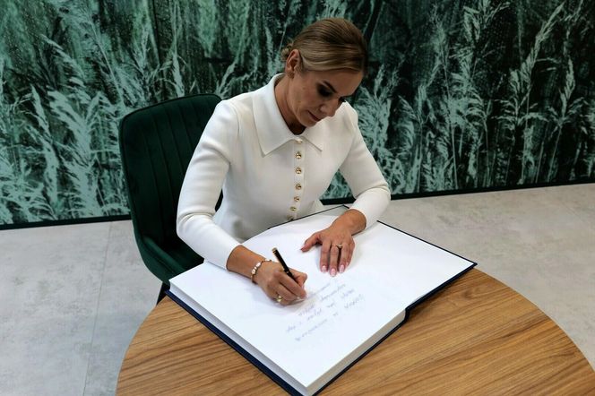 Marta Nawrocka śpiewała i gotowała z seniorami w Stalowej Woli