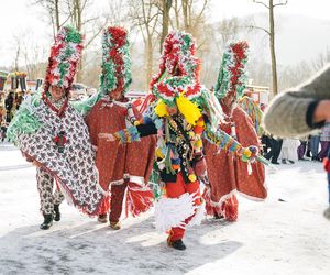 Dziady Noworoczne, czyli nietypowa tradycja kolędowania żywieckich górali