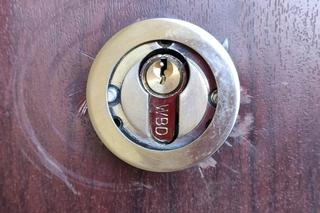 Wrocławskie Mieszkania wymieniły zamki przez rzekomą awarię  