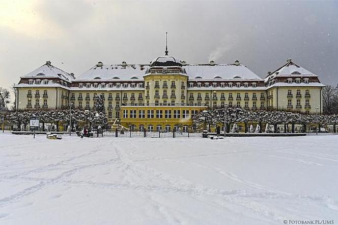 Zima 2021 w Sopocie. Kurort pod grubą warstwą śniegu 11.02.2021 r.