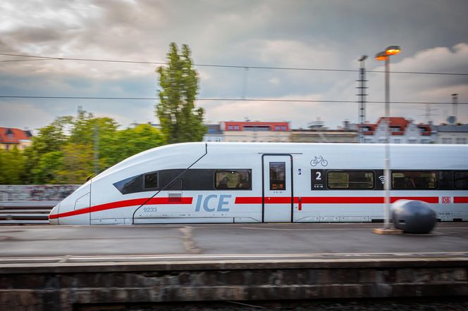 Niemieckie superszybkie pociągi w Polsce? Mają dojeżdżać z Berlina do Warszawy