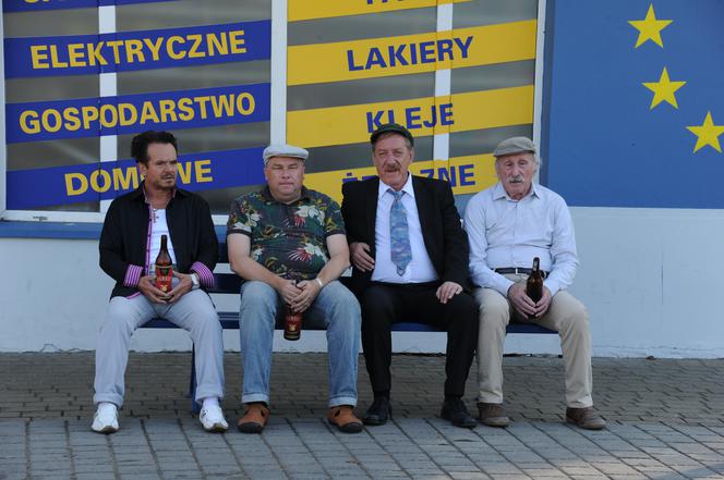 Ranczo 9 sezon odc. 116.  Solejuk (Sylwester Maciejewski), Hadziuk (Bogdan Kalus), Stach Japycz (Franciszek Pieczka), Pietrek (Piotr Pręgowski)