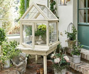 DIY: miniszklarnia na balkon. Instrukcja krok po kroku
