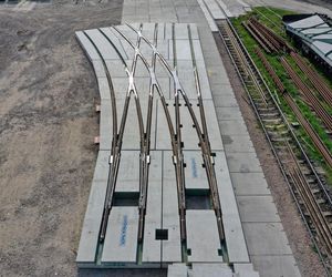 Kraków buduje Warszawie plac Zawiszy. Byliśmy w fabryce, gdzie powstanie 121 elementów wielkiej układanki